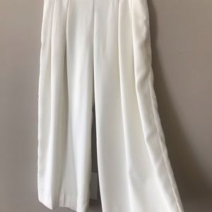 Banana Republic Pants - Banana Republic Wide leg cropped pants Banana Republic Pants - Banana Republic Wide leg cropped pants